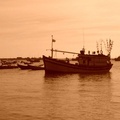 Vietnam Boats 02 (8-5 Wallpaper)